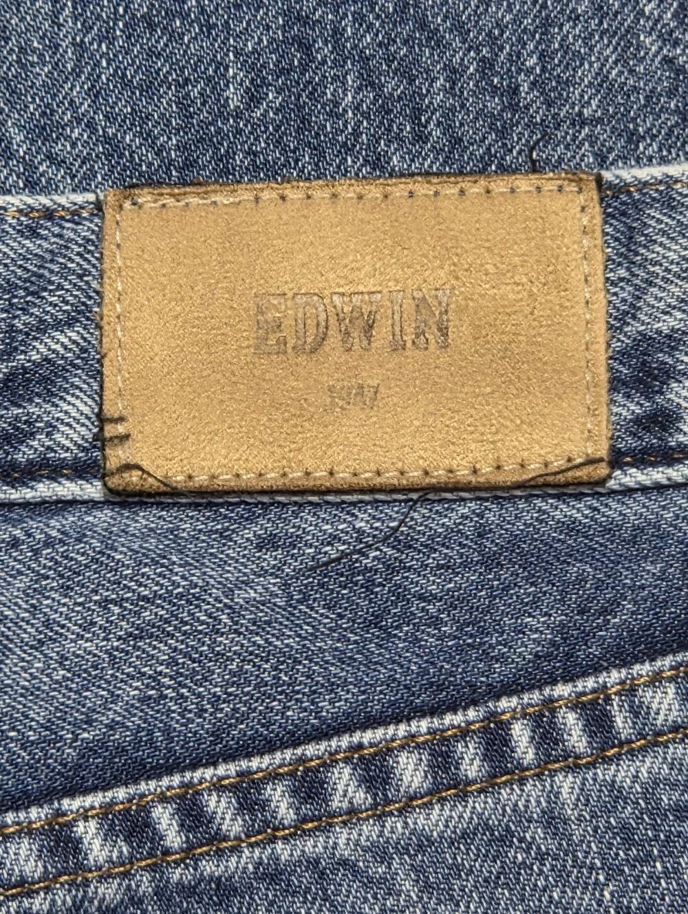 Edwin Sawyer Boyfriend Straight Leg Jeans Medium Wash Size 25